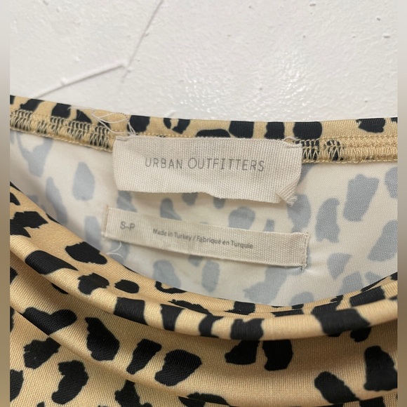 Urban Outfitters Ruby Cami
Beige Leopard Cheetah Print - Picture 7 of 7